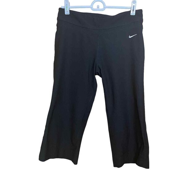 Nike Dri Fit‎ Black Capris Size S - Picture 1 of 7